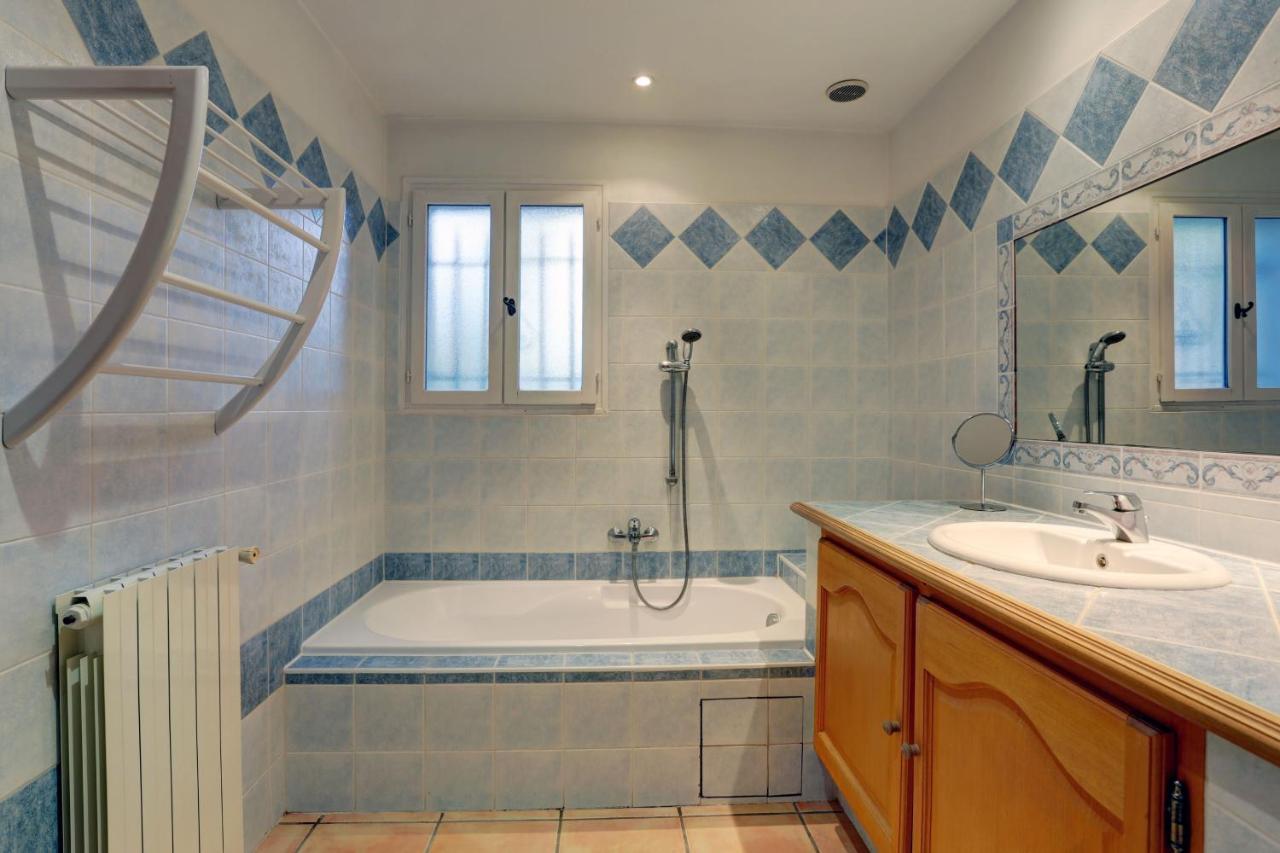 Villa De Charme, 8 Pers, Climatisee, Piscine Chauffee, Calme Garanti Roquebrune-sur Argens Bagian luar foto